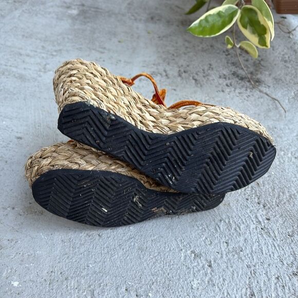 Vintage YSL Velvet Strappy platforms - Picture 9 of 12